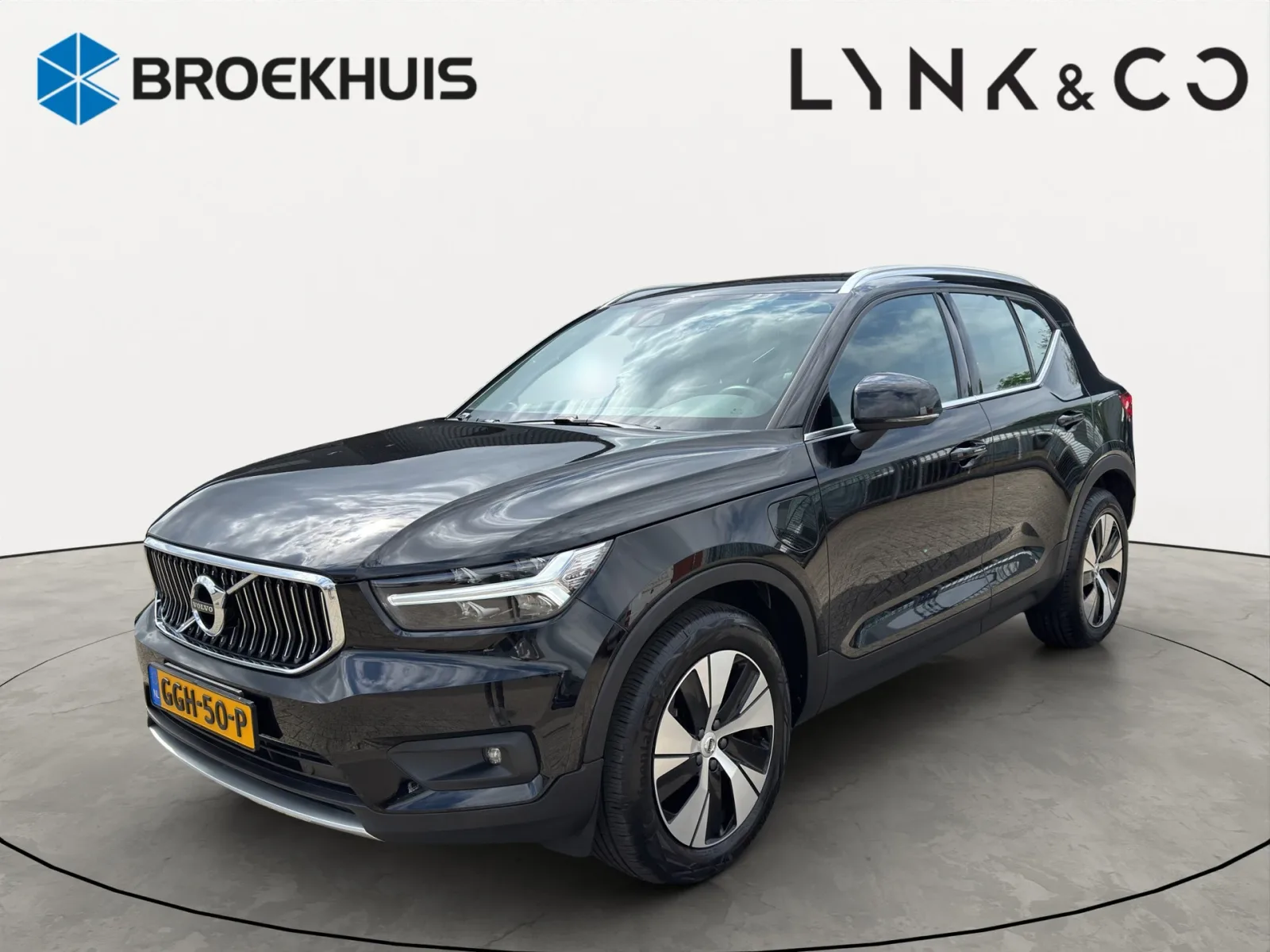 Volvo XC40 (2021) — foto 1
