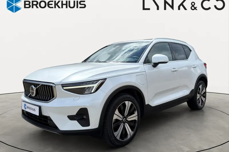 Volvo XC40 (2022)
