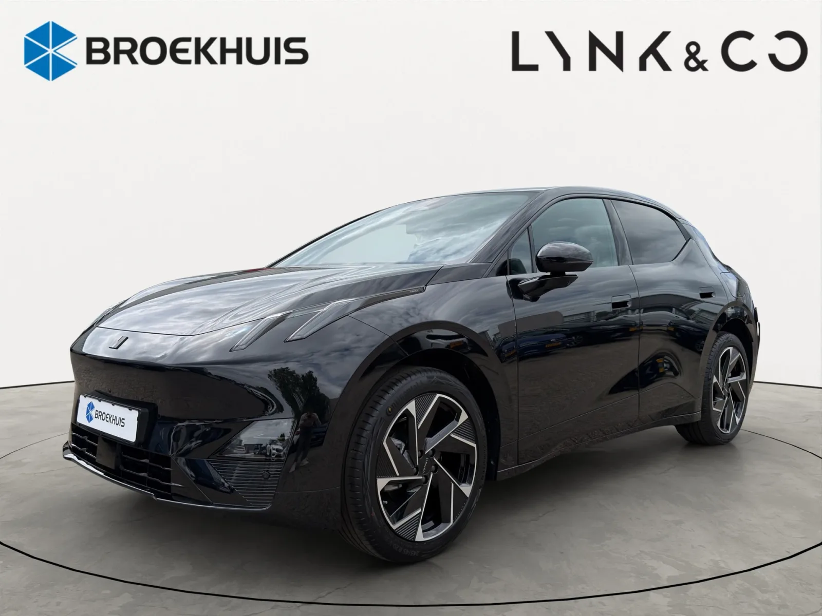 Lynk & Co 02 (2026) — foto 1