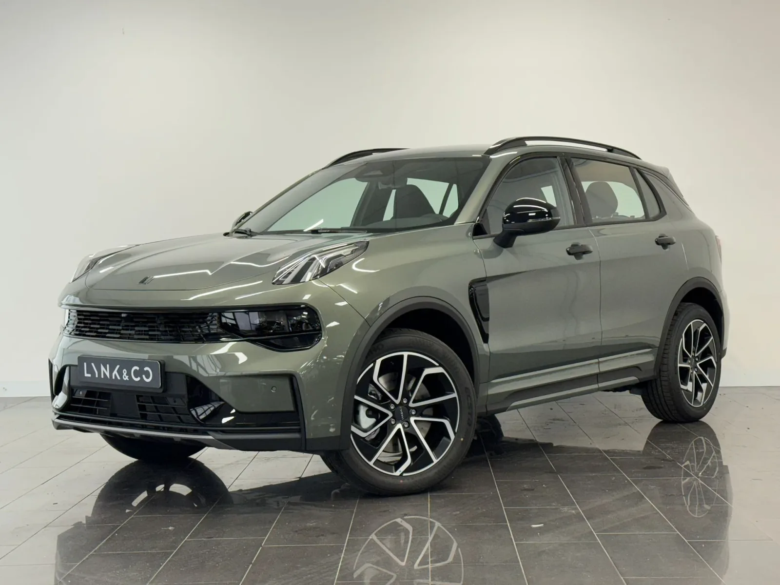 Lynk & Co 01 (2026) — foto 1