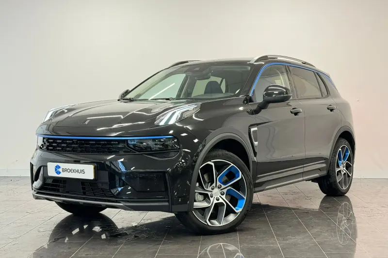 Lynk & Co 01 (2023)