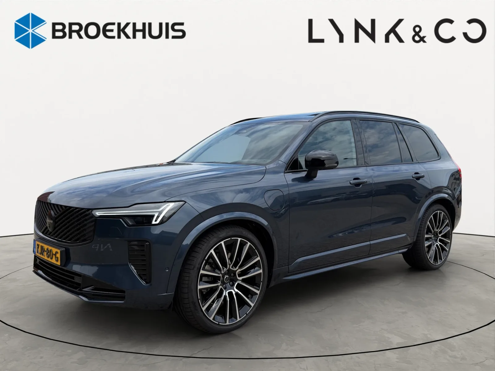 Volvo XC90 (2026) — foto 1
