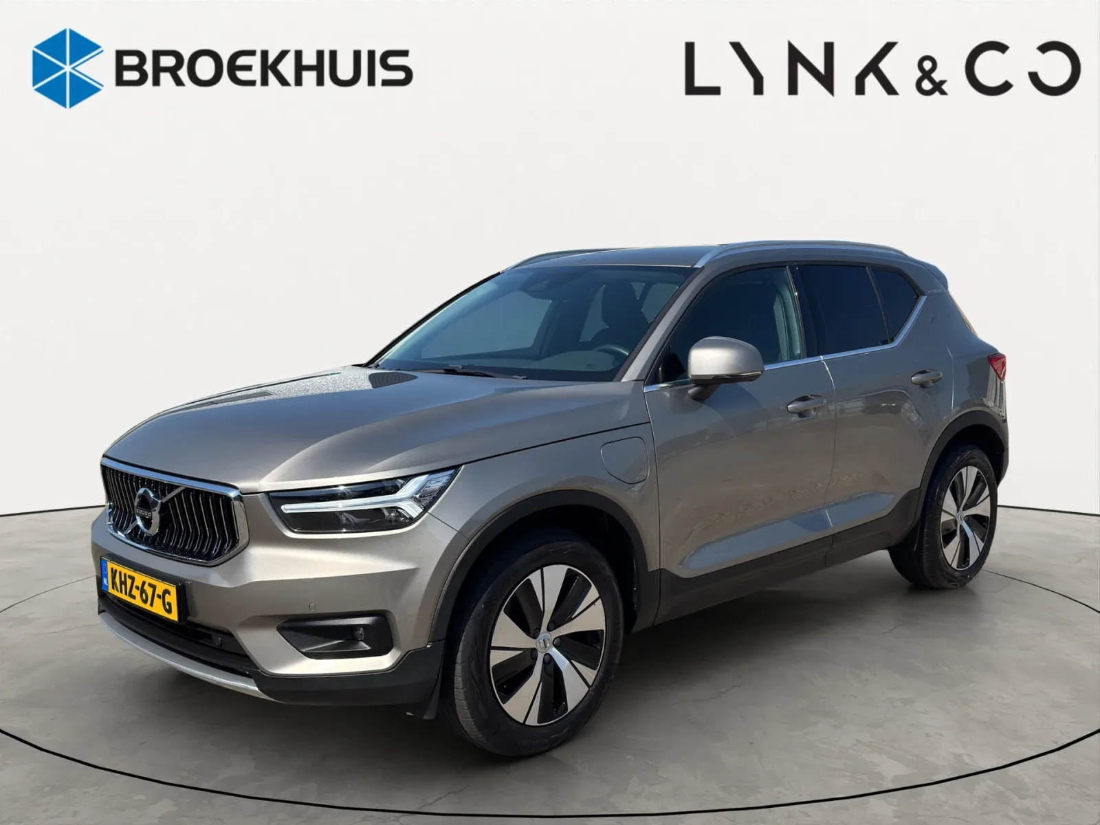 Volvo XC40 (2020) — foto 1