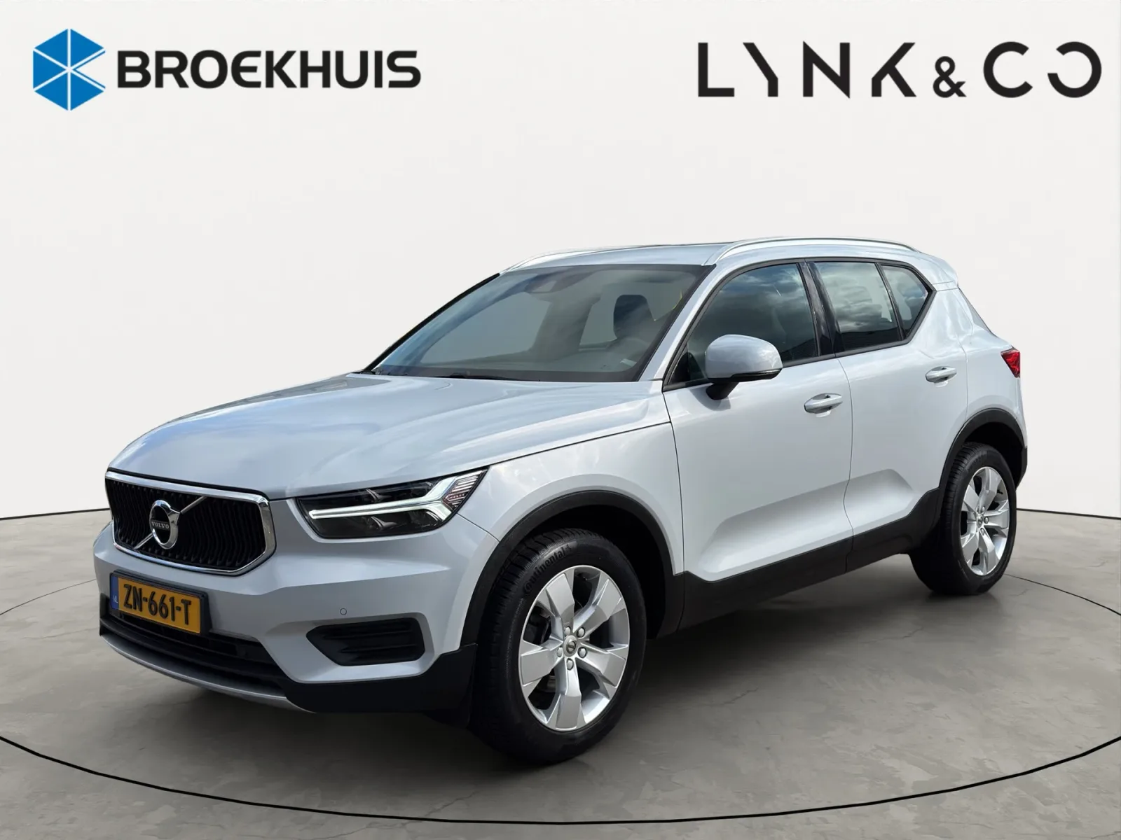 Volvo XC40 (2019) — foto 1