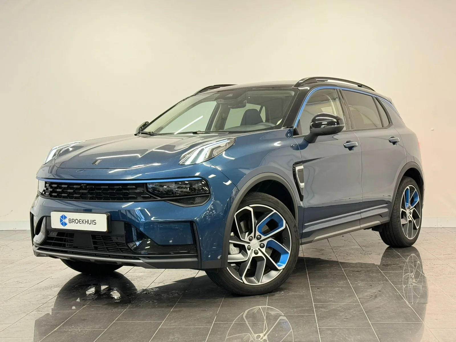 Lynk & Co 01 (2023) — foto 1