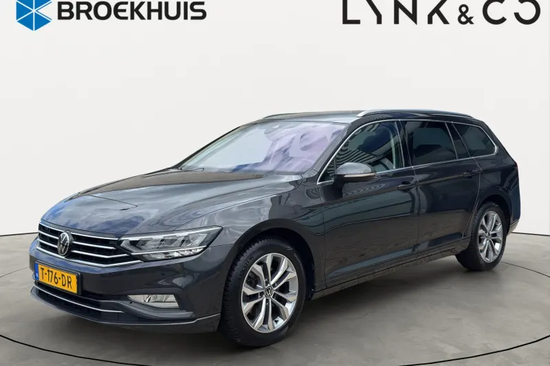 Volkswagen Passat (2023)
