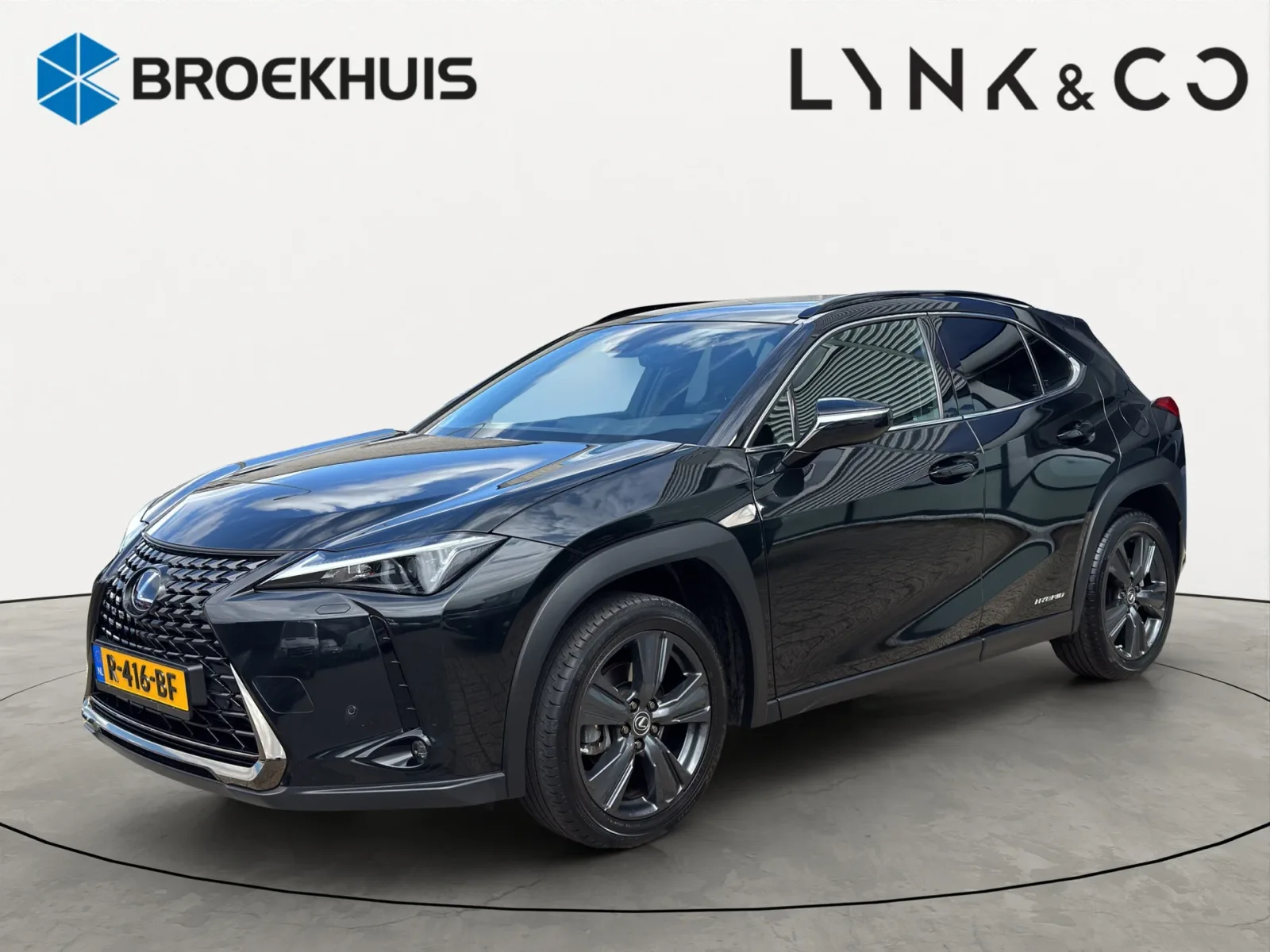 Lexus UX (2022) — foto 1