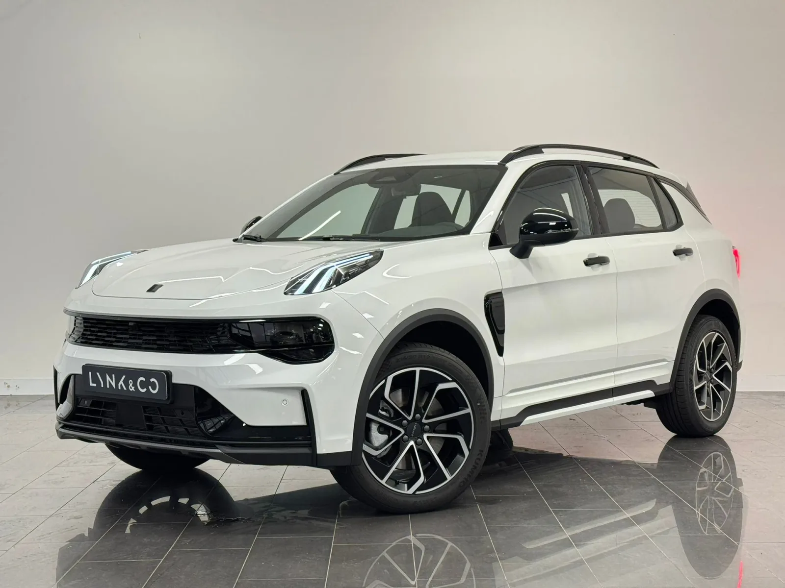 Lynk & Co 01 (2025) — foto 1