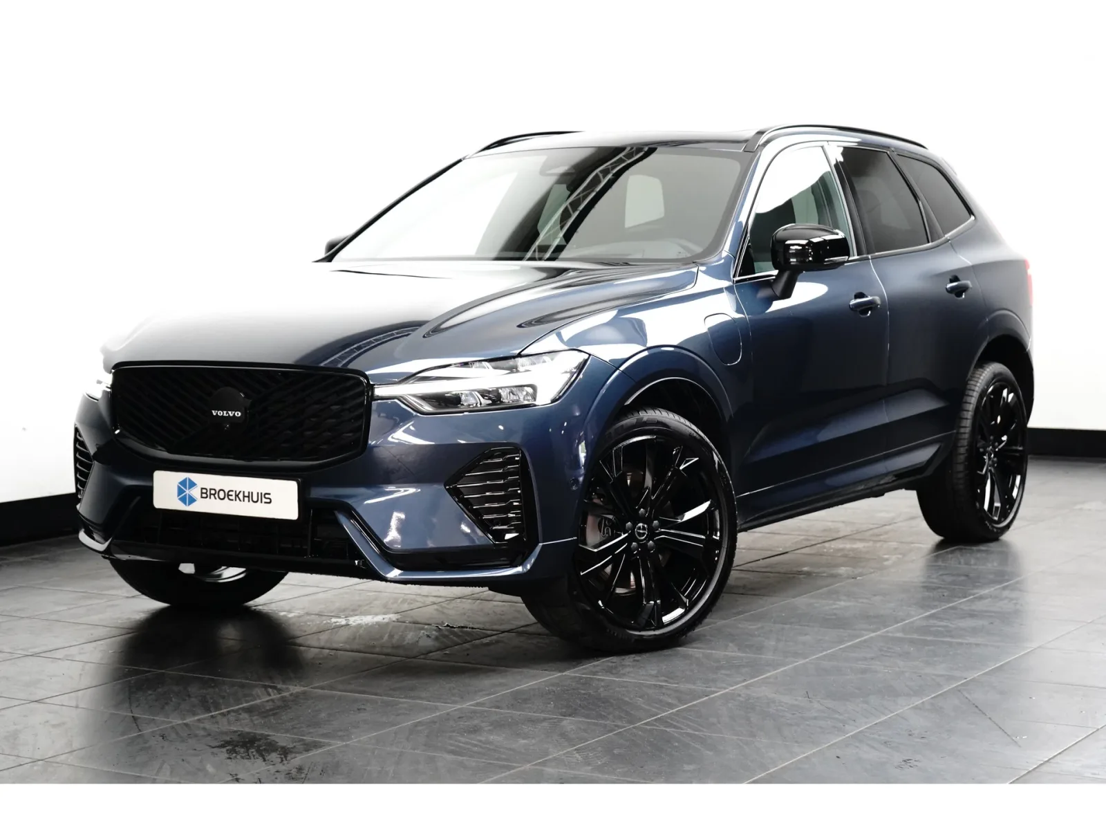 Volvo XC60 (2026) — foto 1