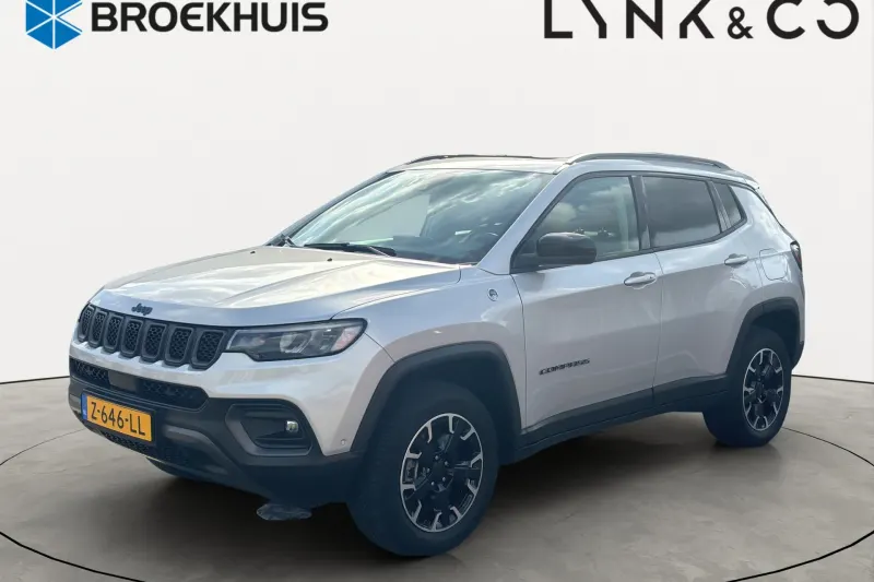 Jeep Compass (2023)
