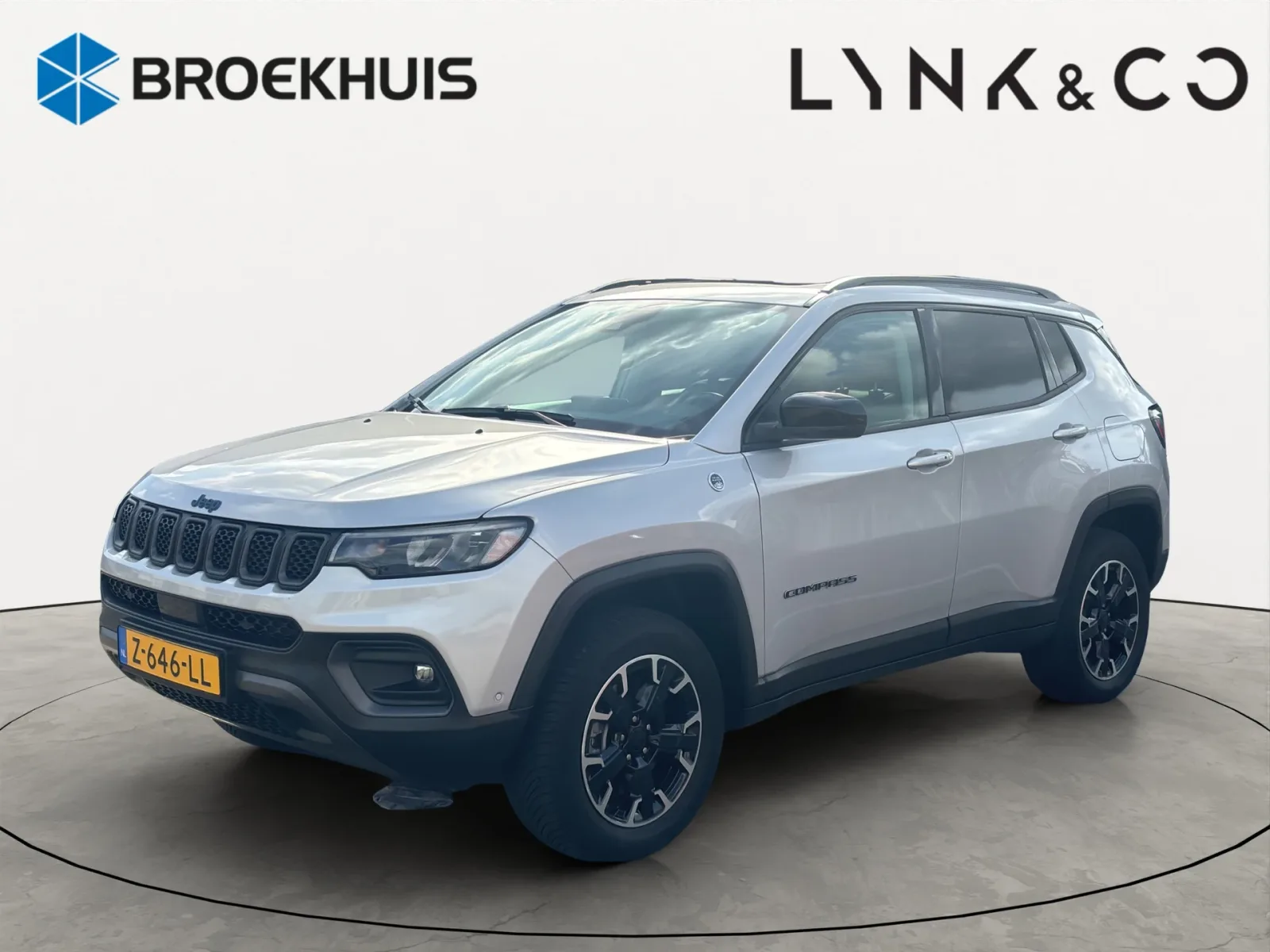 Jeep Compass (2023) — foto 1