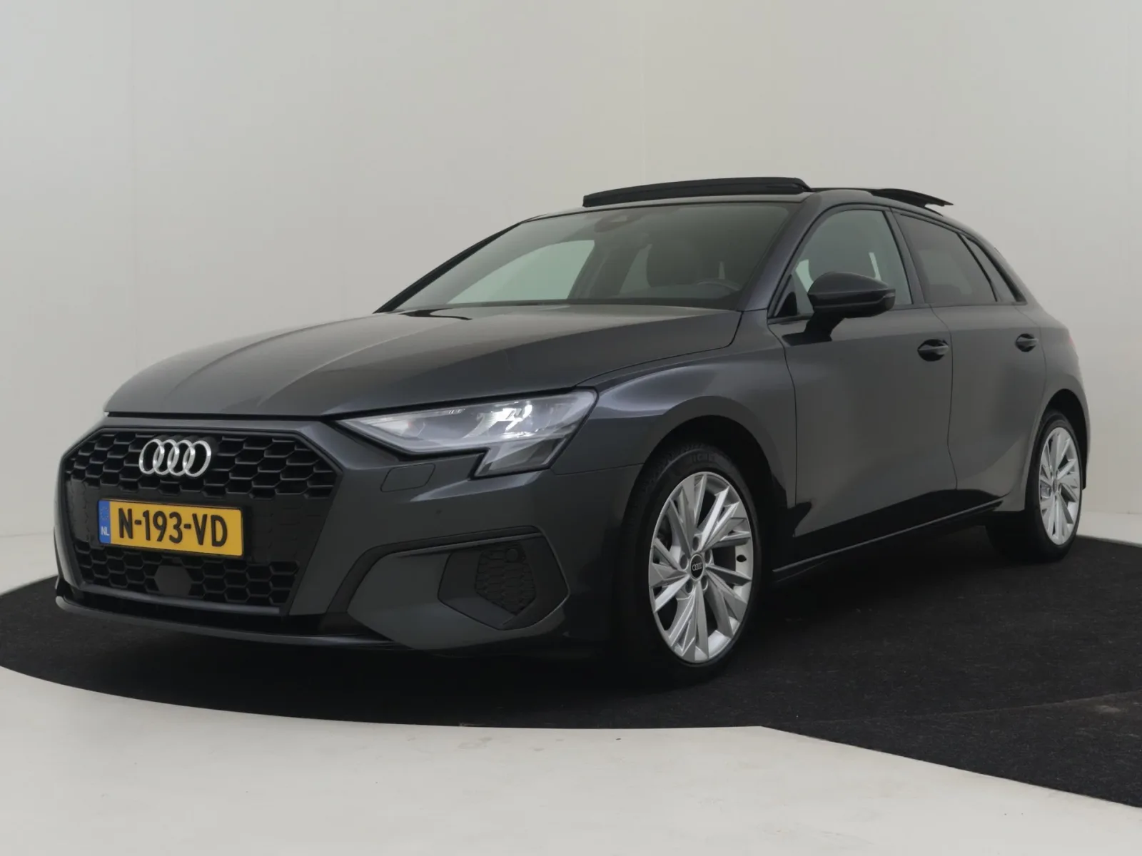 Audi A3 (2022) — foto 1