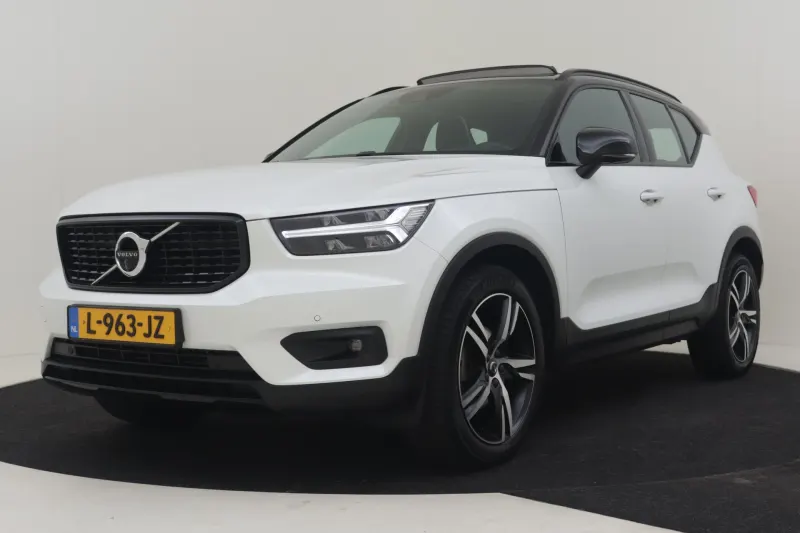 Volvo XC40 (2021)