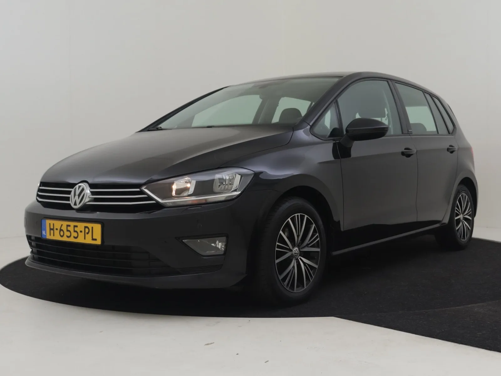 Volkswagen Golf (2017) — foto 1