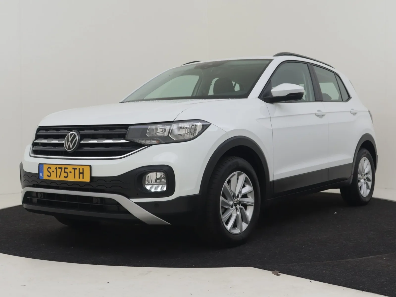 Volkswagen T-Cross (2023) — foto 1