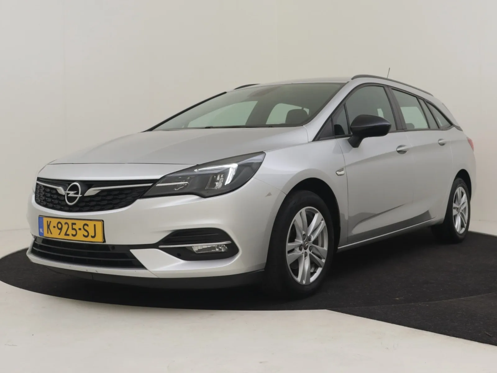 Opel Astra Sports Tourer (2021) — foto 1