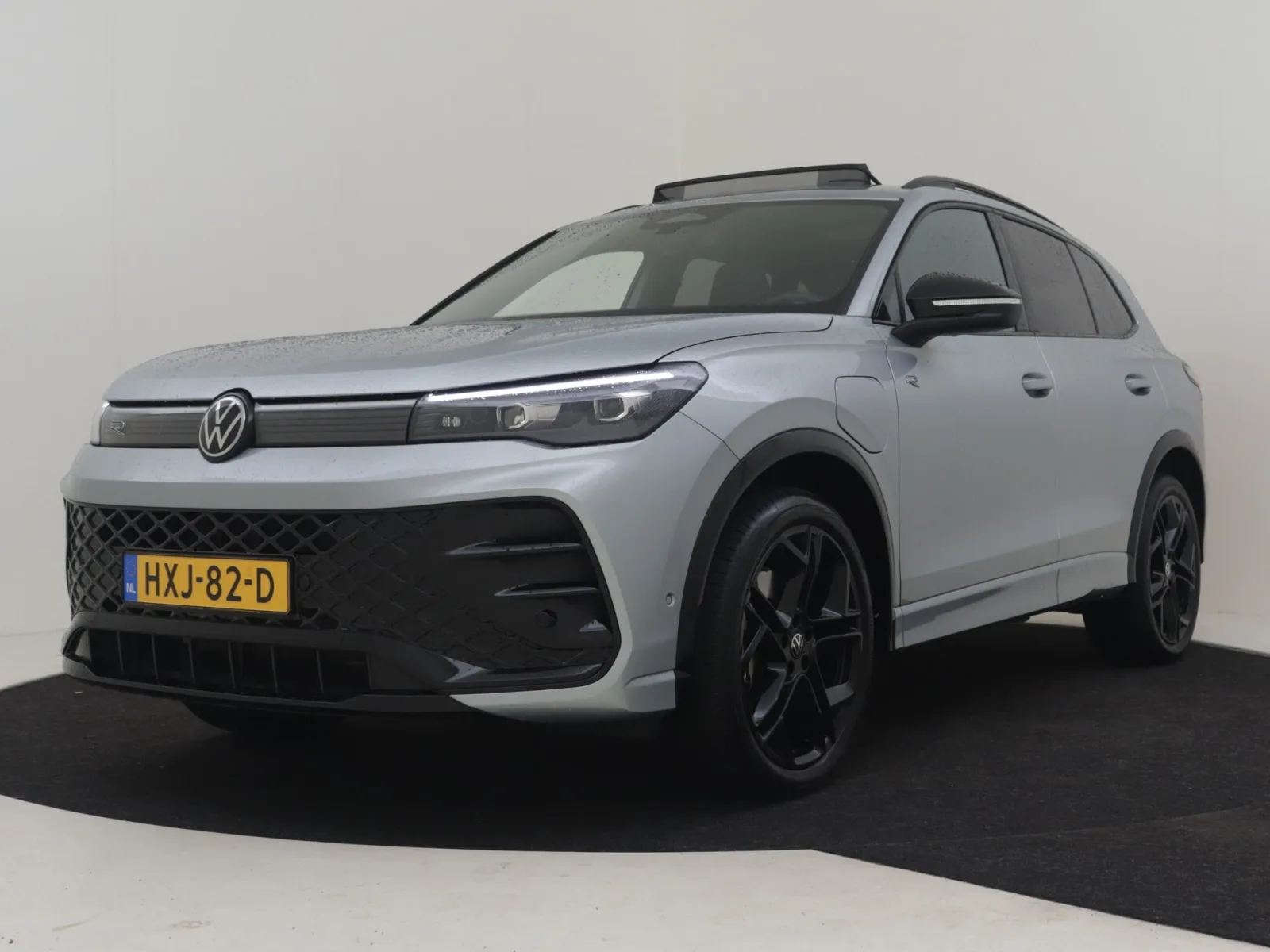 Volkswagen Tiguan (2025) — foto 1
