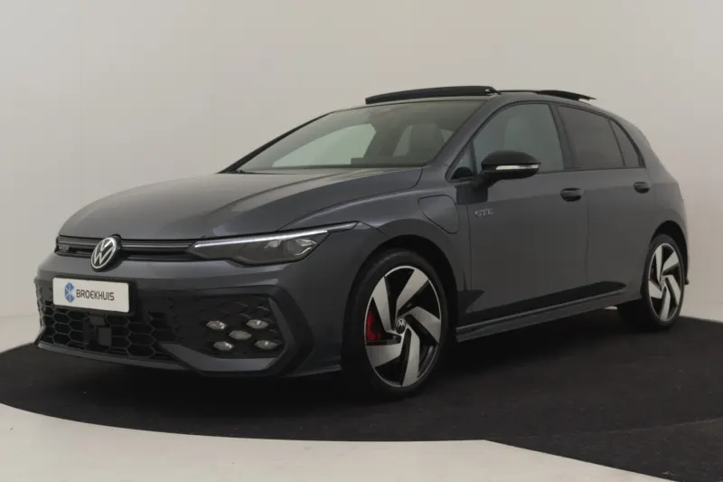 Volkswagen Golf (2025)