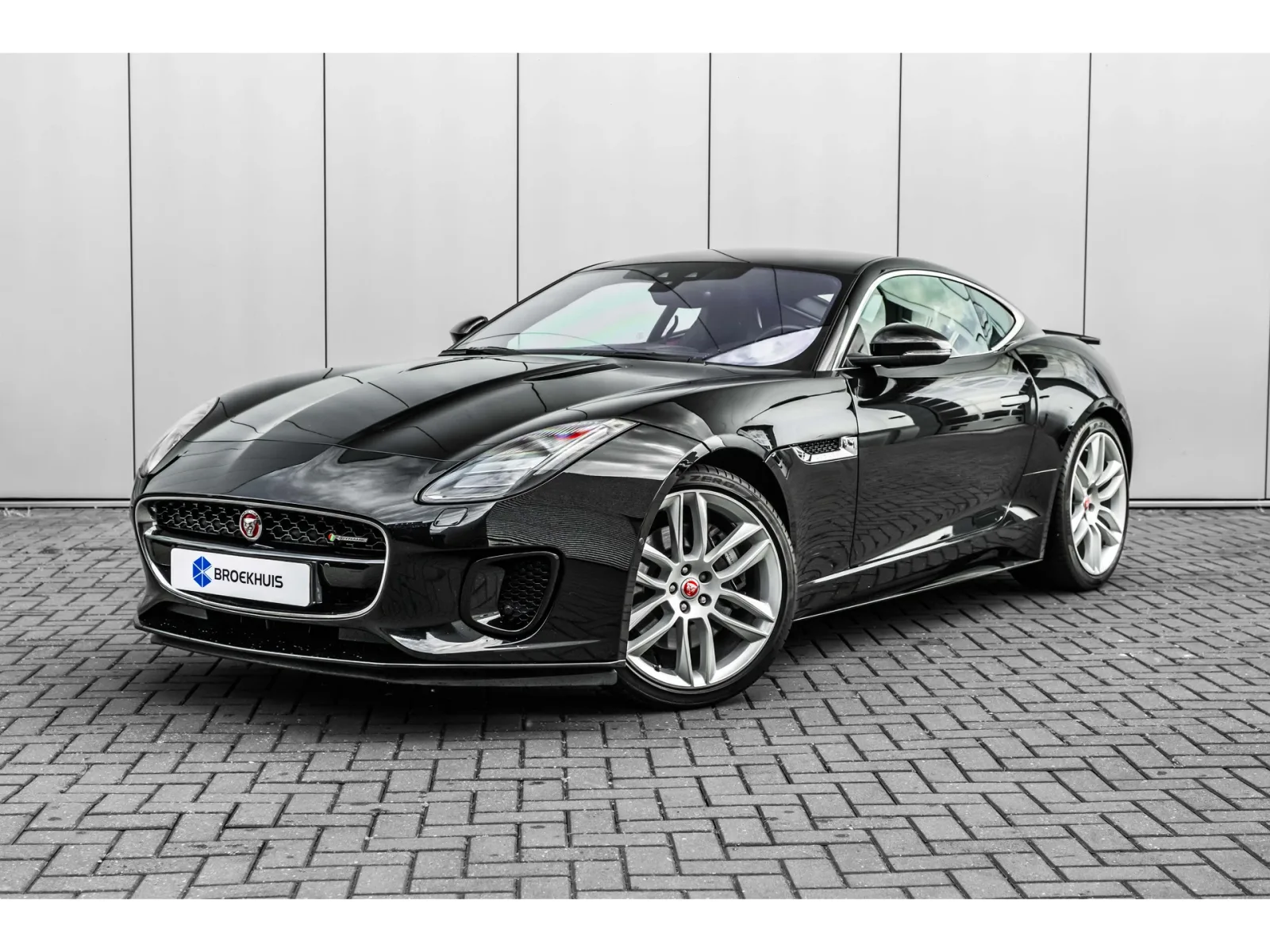 Jaguar F-Type (2017) — foto 1