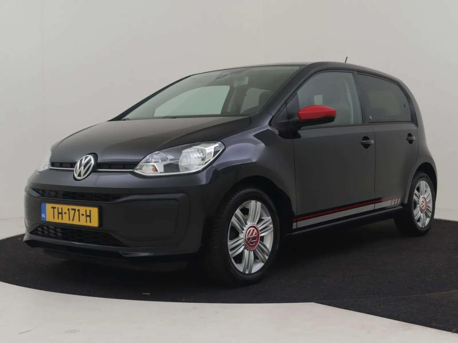 Volkswagen Up! (2018) — foto 1
