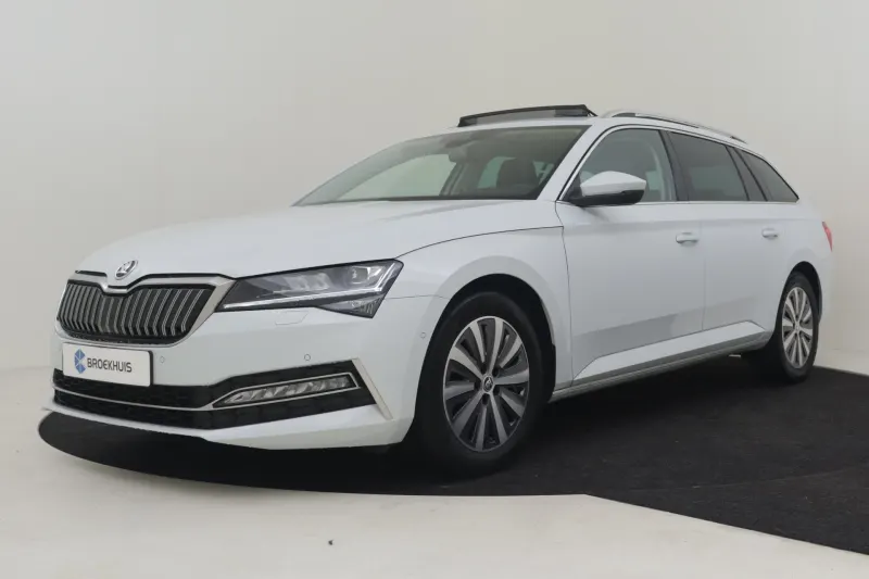 Škoda Superb (2022)