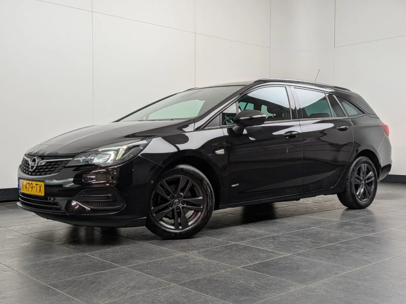 Opel Astra Sports Tourer (2022) — foto 1