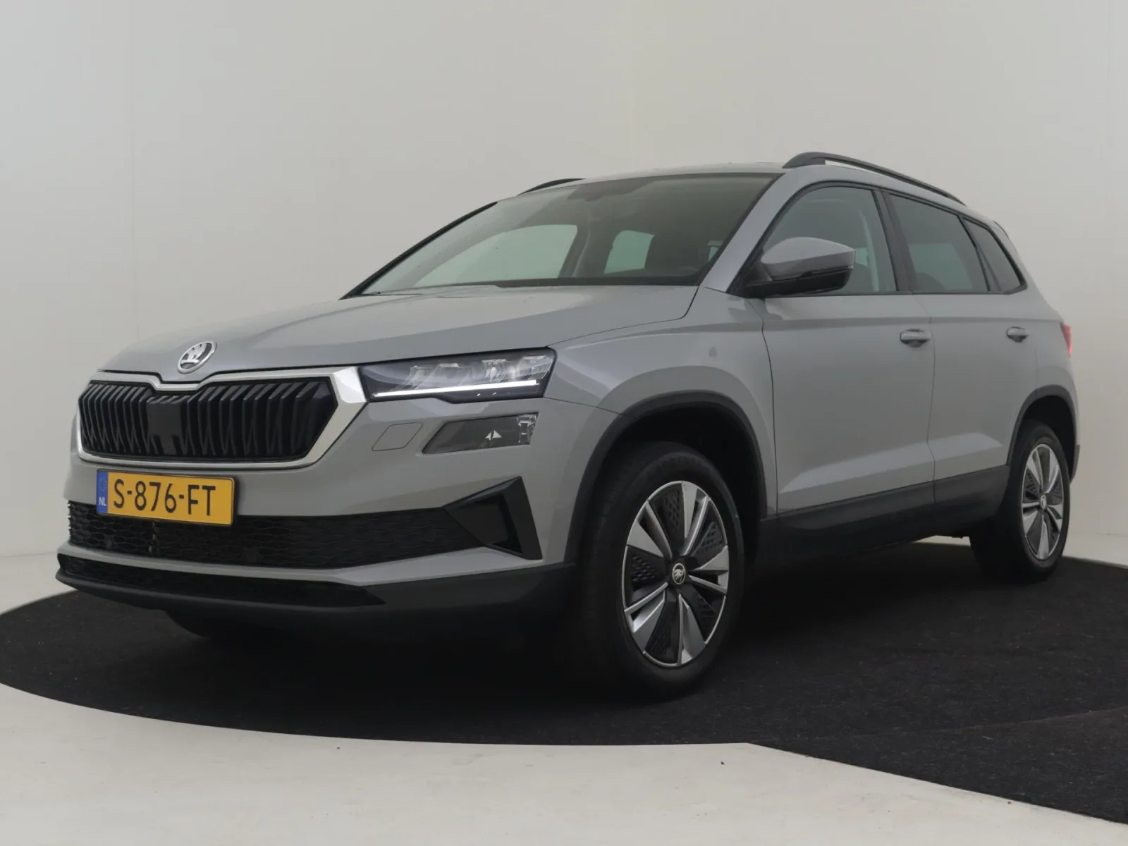 Škoda Karoq (2023) — foto 1