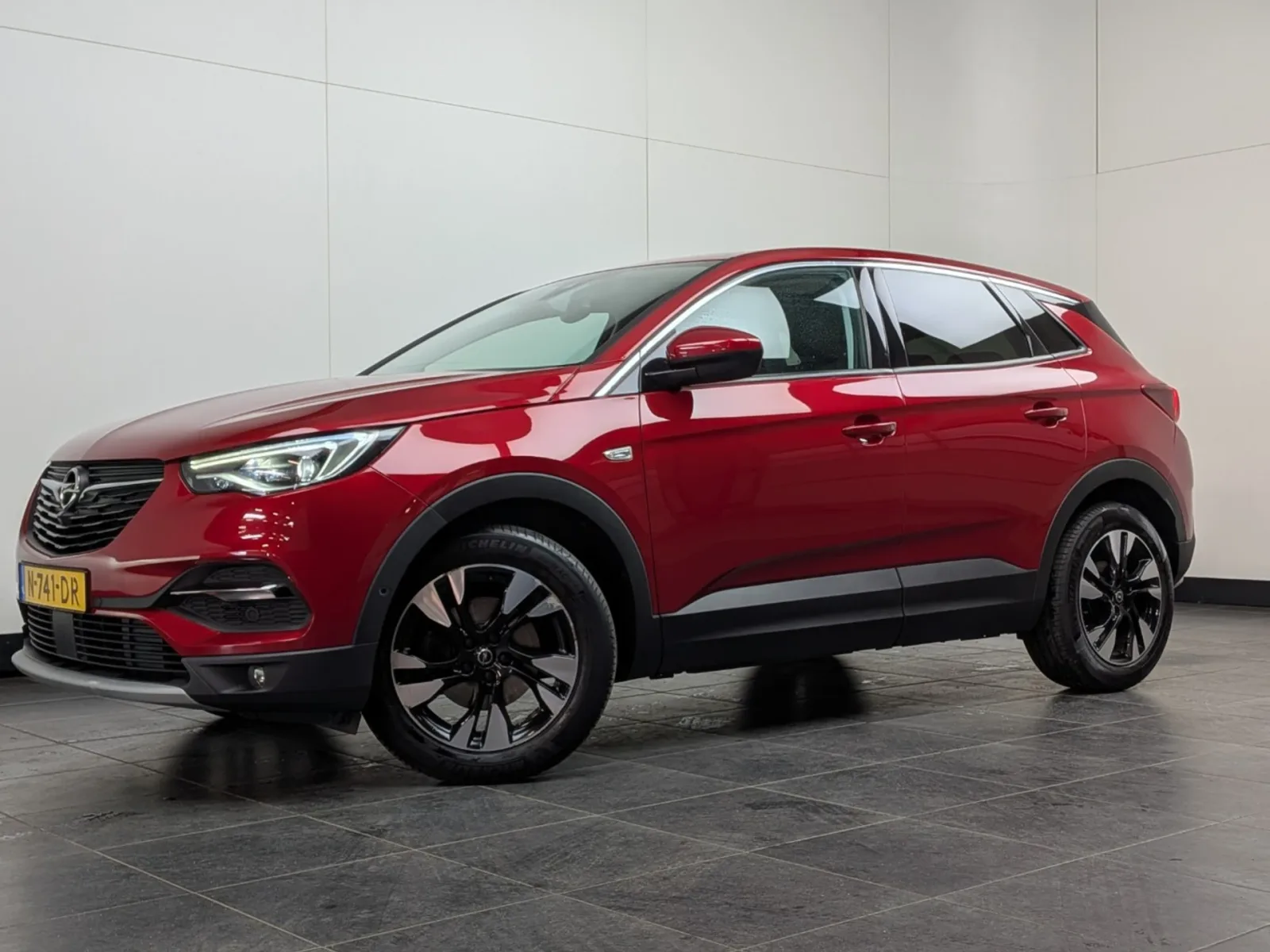 Opel Grandland X (2021) — foto 1