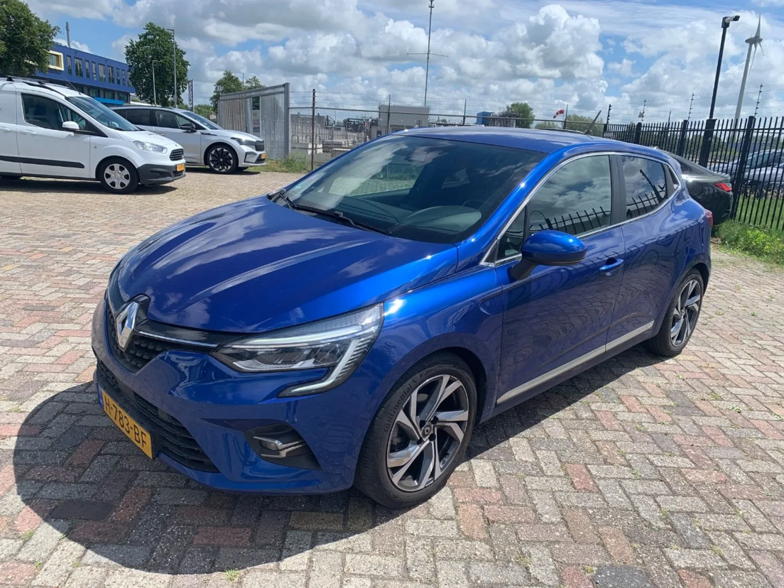 Renault Clio (2020) — foto 1