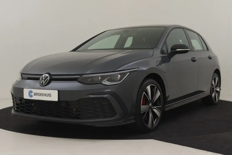 Volkswagen Golf (2022)