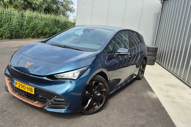 CUPRA Born (2022)