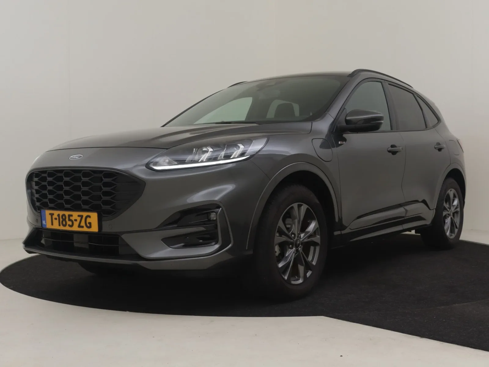 Ford Kuga (2023) — foto 1