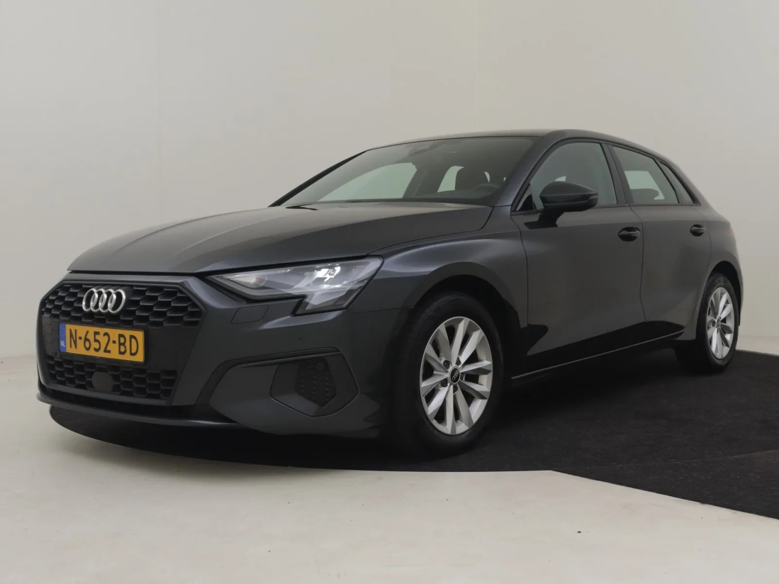 Audi A3 (2021) — foto 1