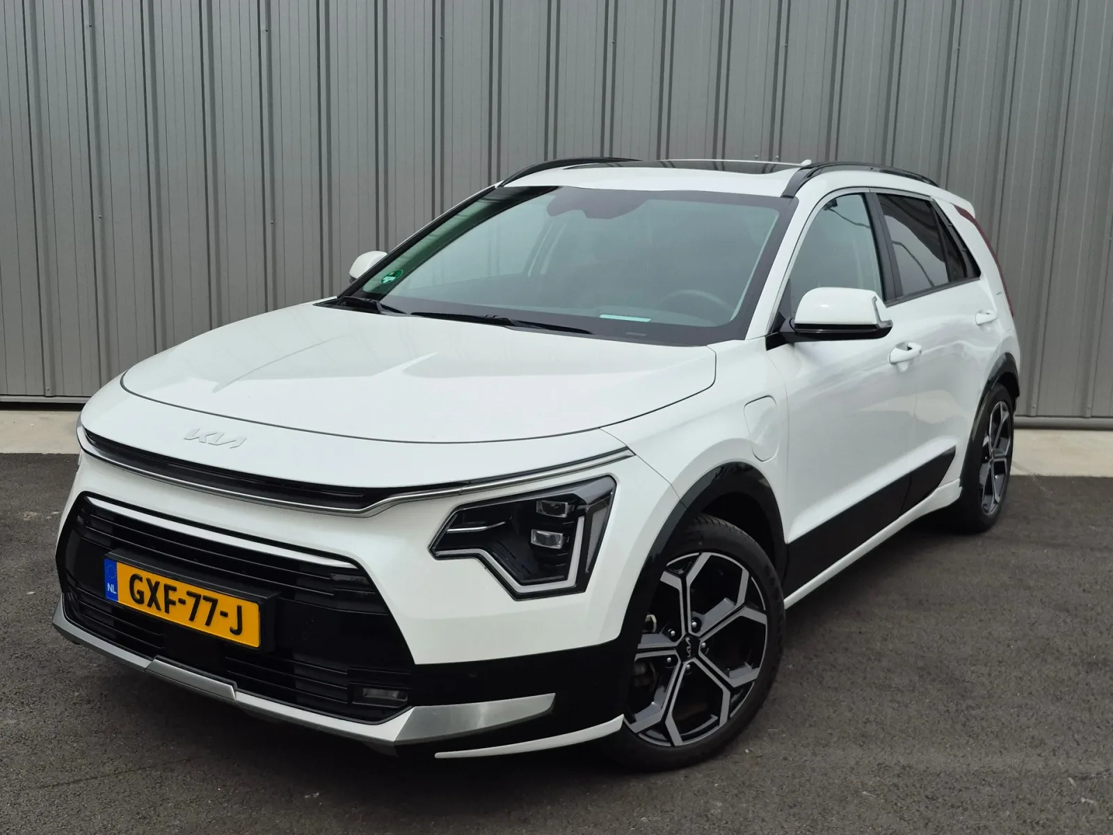 Kia Niro (2023) — foto 1