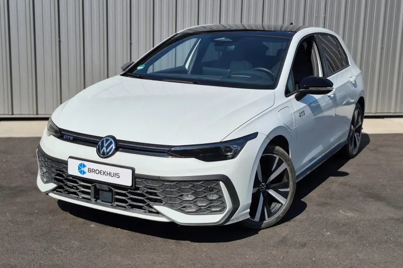 Volkswagen Golf (2025)