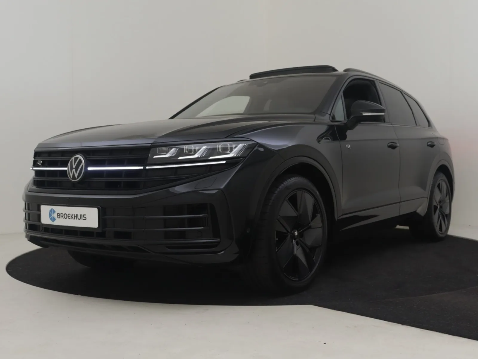 Volkswagen Touareg (2025) — foto 1