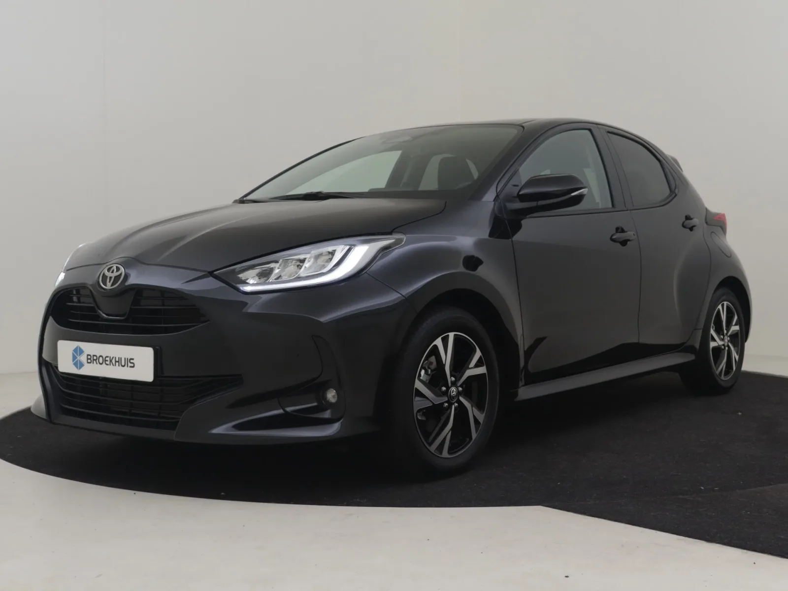 Toyota Yaris (2026) — foto 1