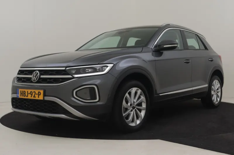 Volkswagen T-Roc (2023)