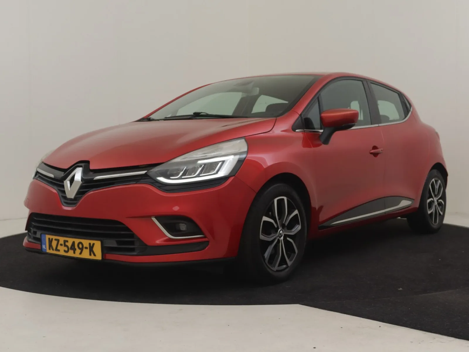 Renault Clio (2016) — foto 1
