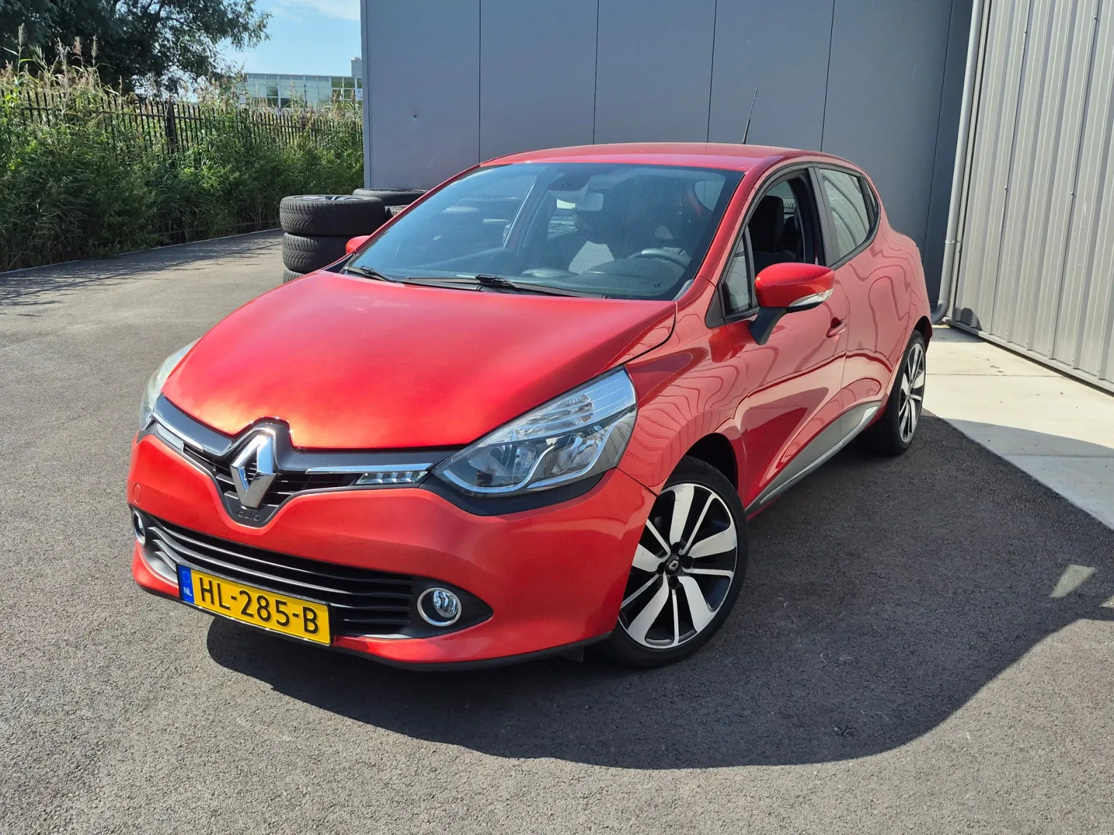 Renault Clio (2015) — foto 1