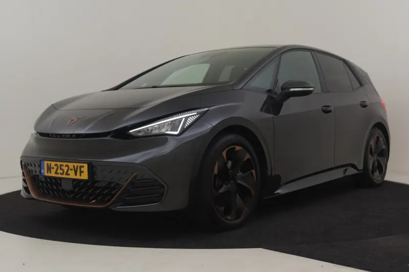 CUPRA Born (2021)