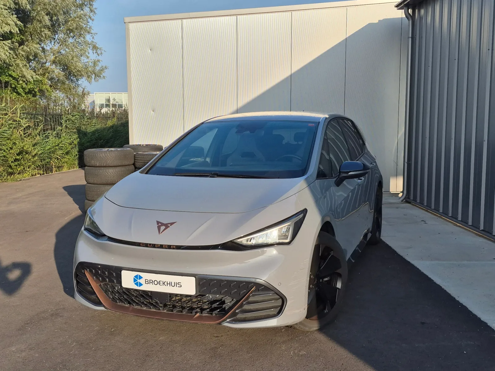 CUPRA Born (2024) — foto 1