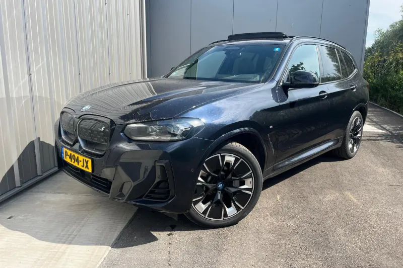 BMW iX3 (2022)