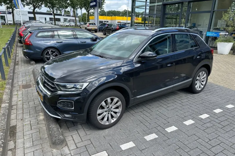 Volkswagen T-Roc (2021)
