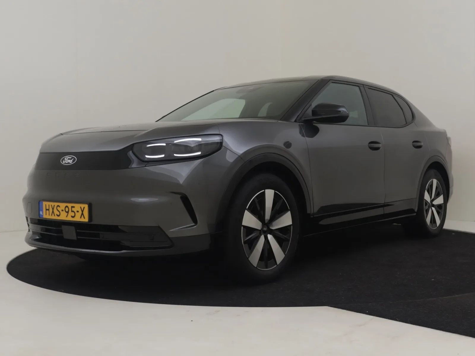 Ford Capri (2025) — foto 1
