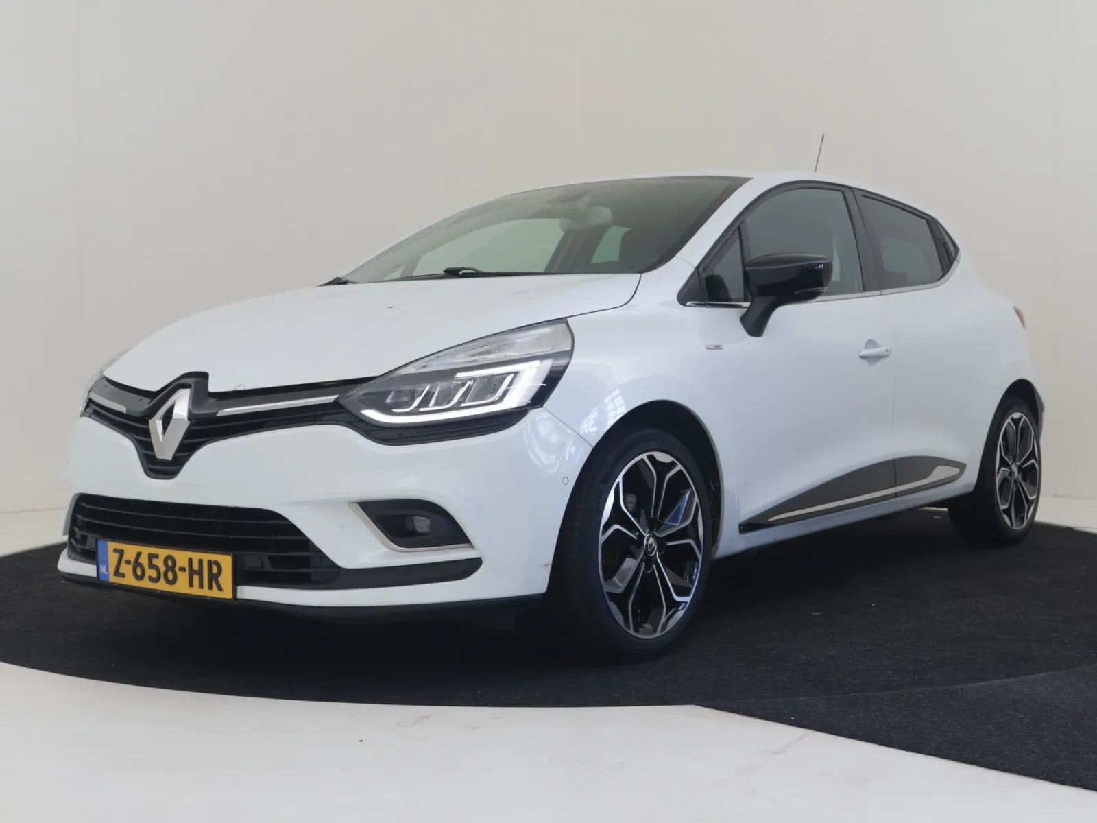 Renault Clio (2019) — foto 1