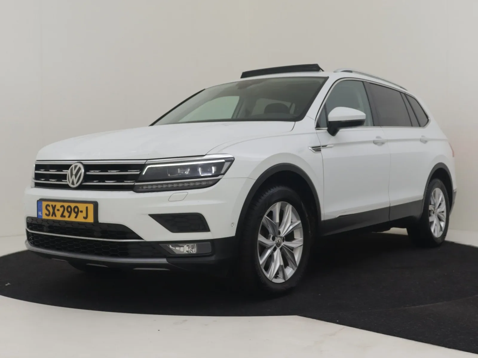 Volkswagen Tiguan All-Space (2018) — foto 1