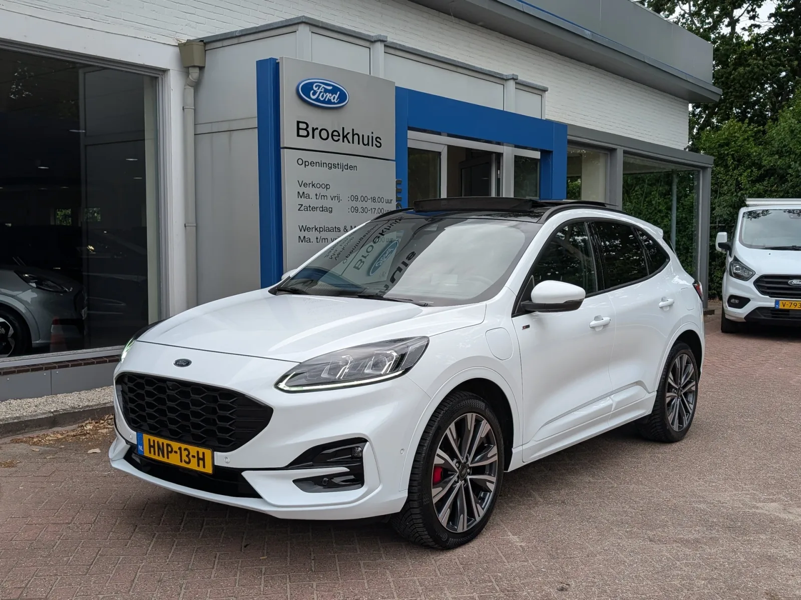 Ford Kuga (2022) — foto 1