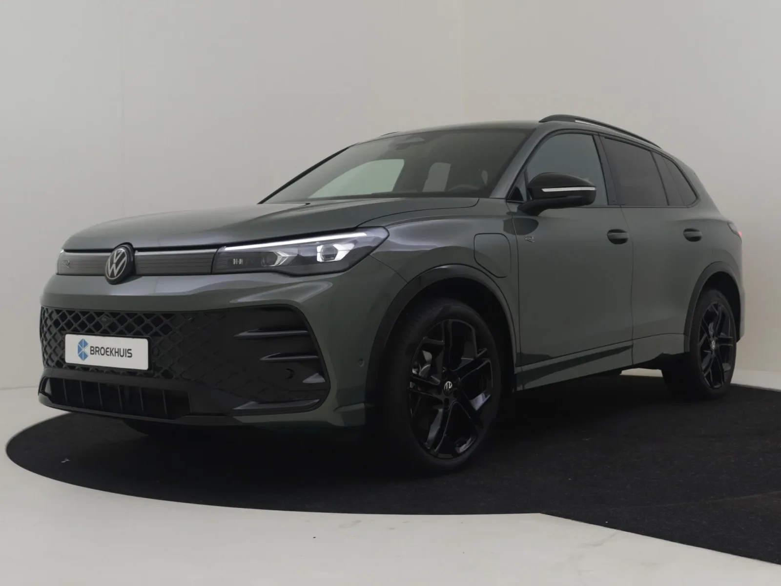 Volkswagen Tiguan (2025) — foto 1