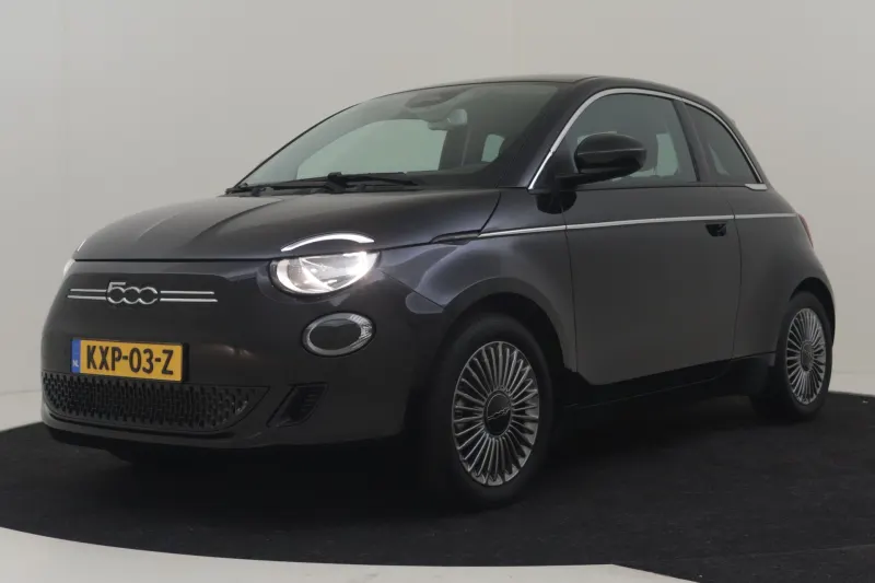 Fiat 500 (2024)